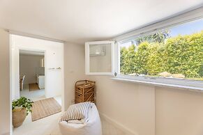 Belvedere - Seafront Apartment - 3 Places