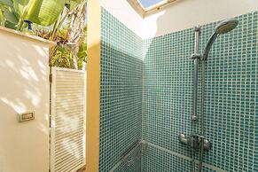 Belvedere - Seafront Apartment - 3 Places