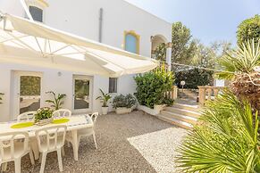 Belvedere - Seafront Apartment - 3 Places