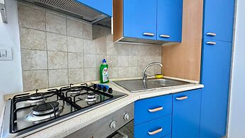 App Lungolago 3 Places Near the Beach