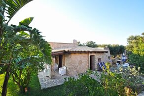 Trullo Beneficati in Taviano