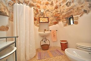 Trullo Beneficati in Taviano