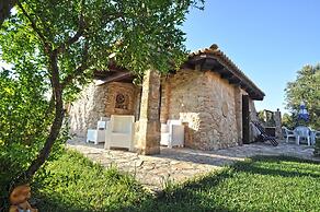 Trullo Beneficati in Taviano
