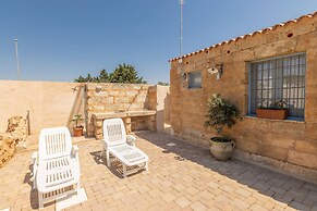 Trullo Mmammineddhu in Torre San Giovanni