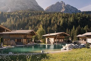 LaPosch - Living Lands