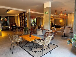 Tuk Tulum by Marea
