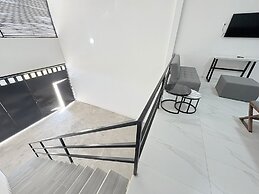Periférico Bodega con Departamento B