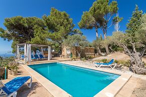 Son Galceran Gran in Valldemossa With Private Pool