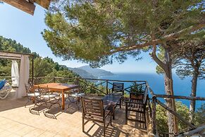 Son Galceran Gran in Valldemossa With Private Pool