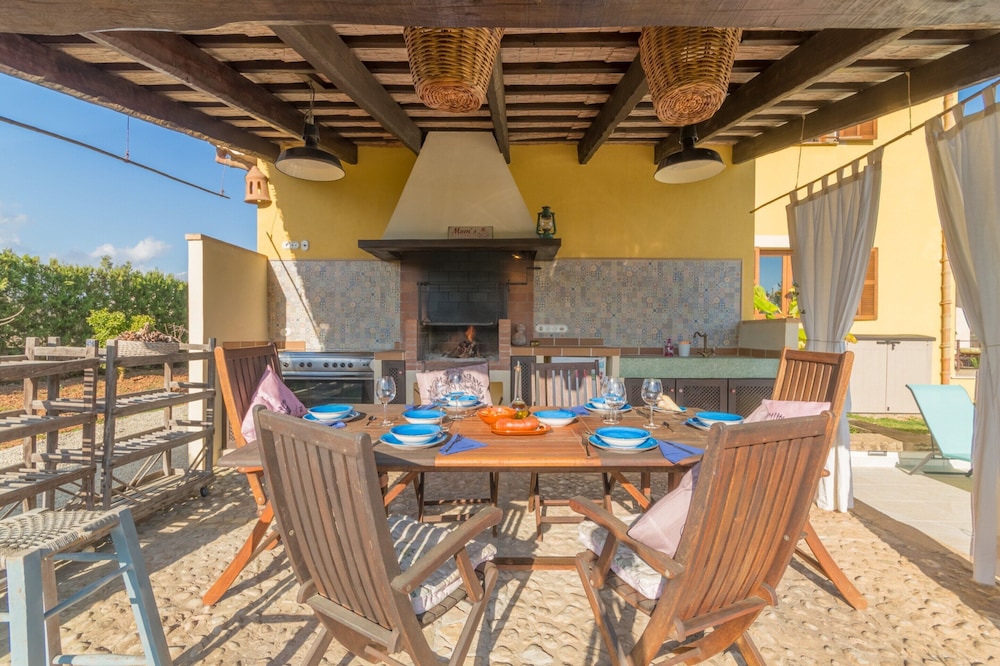 Sa Tanqueta Rustica in Inca With Private Pool