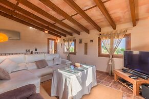 Sa Tanqueta Rustica in Inca With Private Pool