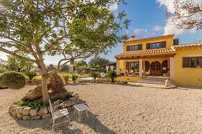Sa Tanqueta Rustica in Inca With Private Pool