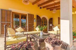 Sa Tanqueta Rustica in Inca With Private Pool