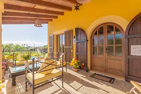Sa Tanqueta Rustica in Inca With Private Pool