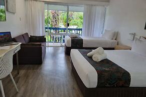 Mission Beach Lodge