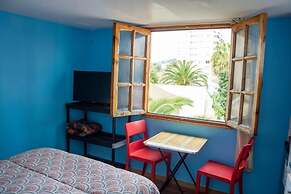 Hostal Entreorientes