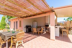 Son Duri House With Pool