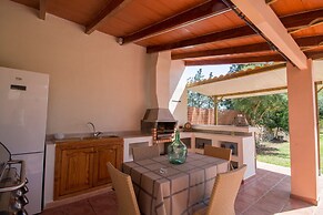 Son Duri House With Pool
