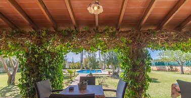 Son Duri House With Pool