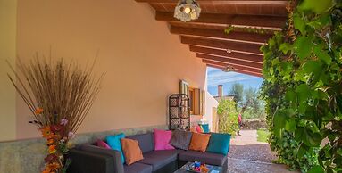 Son Duri House With Pool