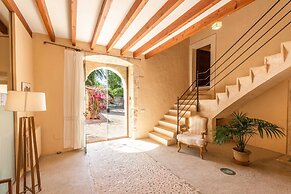 Country House in Buger With Pool & Near Beach