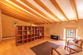 Country House in Buger With Pool & Near Beach