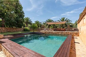 Country House in Buger With Pool & Near Beach