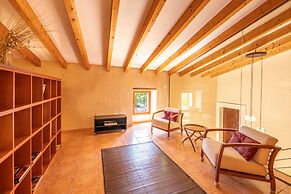 Country House in Buger With Pool & Near Beach