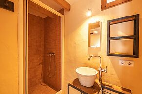 Country House in Buger With Pool & Near Beach