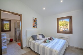 Charming Country House in Selva