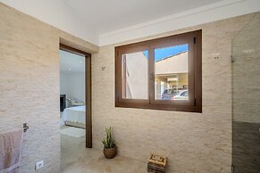 Charming Country House in Selva