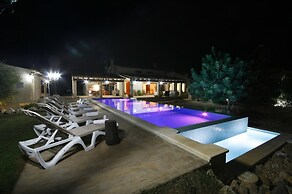 Charming Country House in Selva