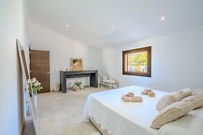 Charming Country House in Selva