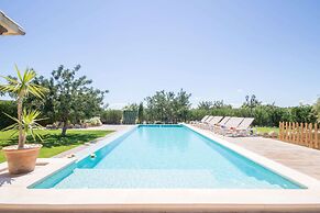 Charming Country House in Selva