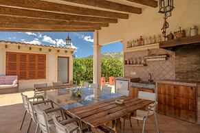 Charming Country House in Selva