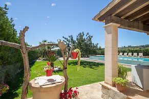 Charming Country House in Selva