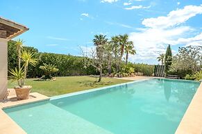 Charming Country House in Selva