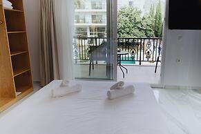 Blue Bay Hotel
