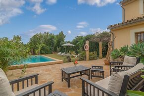 Son Fornes in Inca With Private Pool