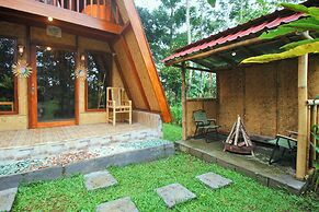 Sanda Eco Cabins by AGATA