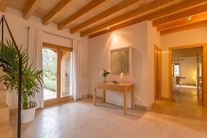 Son Puca I Villa With Saltwater Pool
