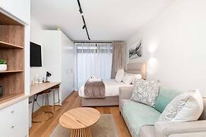 Luxurious Sea Point Studio Apartment
