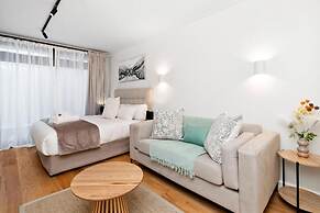 Luxurious Sea Point Studio Apartment