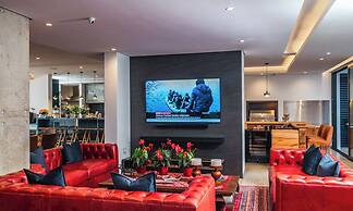 Boutique Ocean Views  incorporating Wend