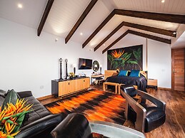 Boutique Ocean Views  incorporating Wend