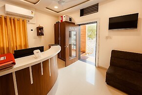 Stay Guru Hari Om Residency