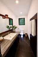 Sundaras Infinity Jungle Resort & Spa