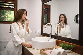 Sundaras Infinity Jungle Resort & Spa
