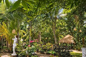 Sundaras Infinity Jungle Resort & Spa