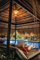 Sundaras Infinity Jungle Resort & Spa